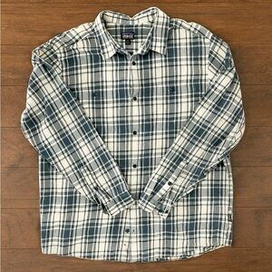 Patagonia Navy and Cream White Checkered 100% Cotton Shirt Size XXL